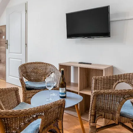 Nook By Interhome